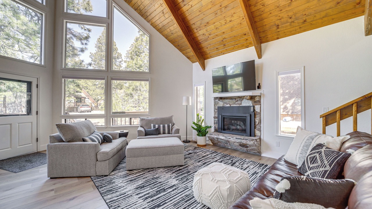 Photo of Livingroom in Munds Park