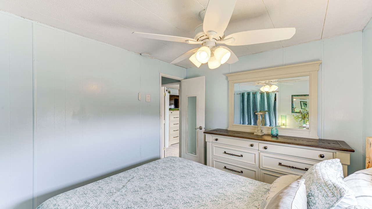 Photo of Bedroom in Eureka