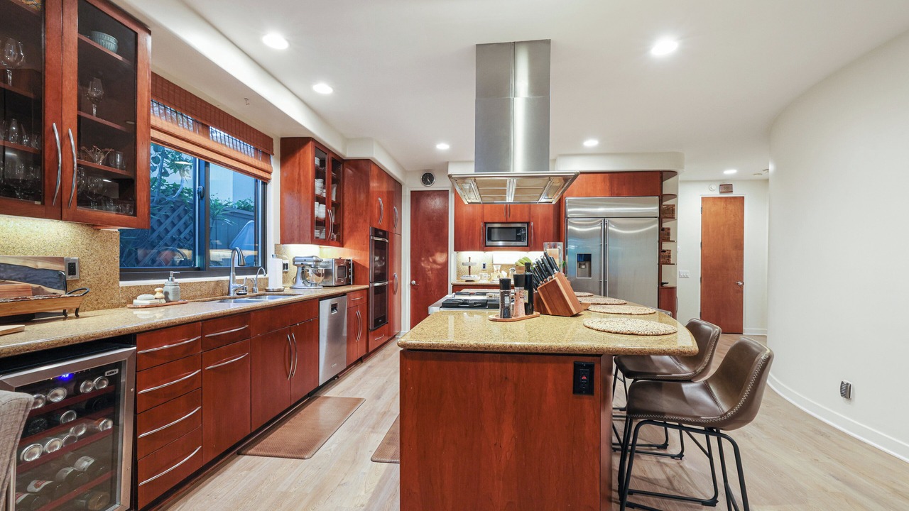 Photo of Kitchen in La Jolla Shores