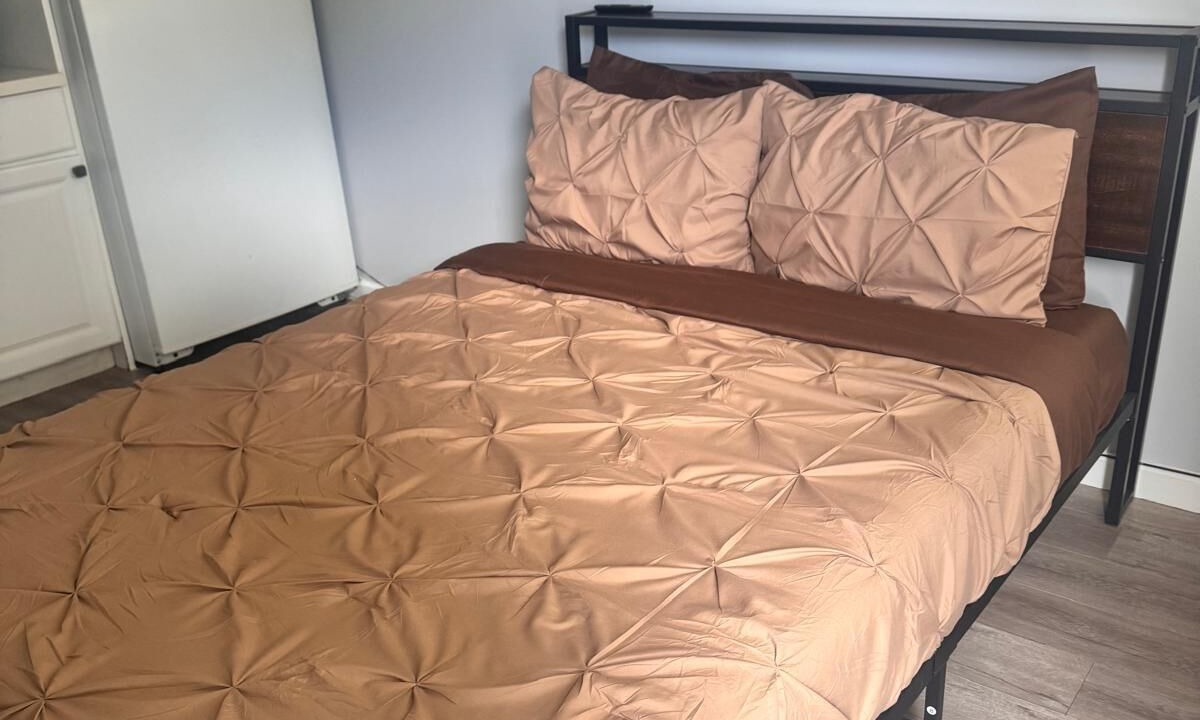 Photo of Bedroom in Studio City
