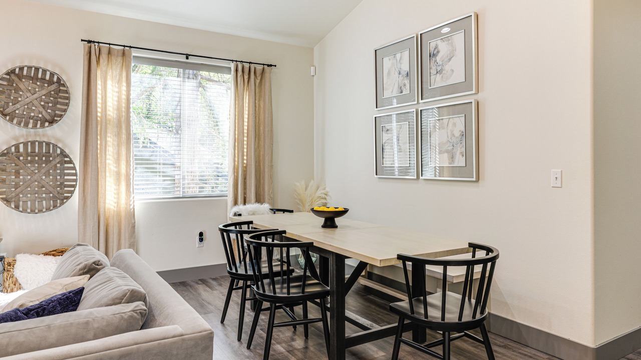 Photo of Bedroom in Mono Vista