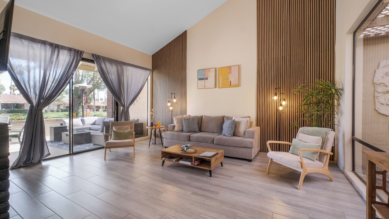 Photo of Livingroom in Palm Desert