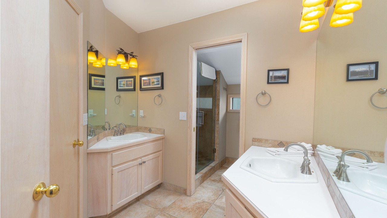 Photo of Bathroom in Deer Park