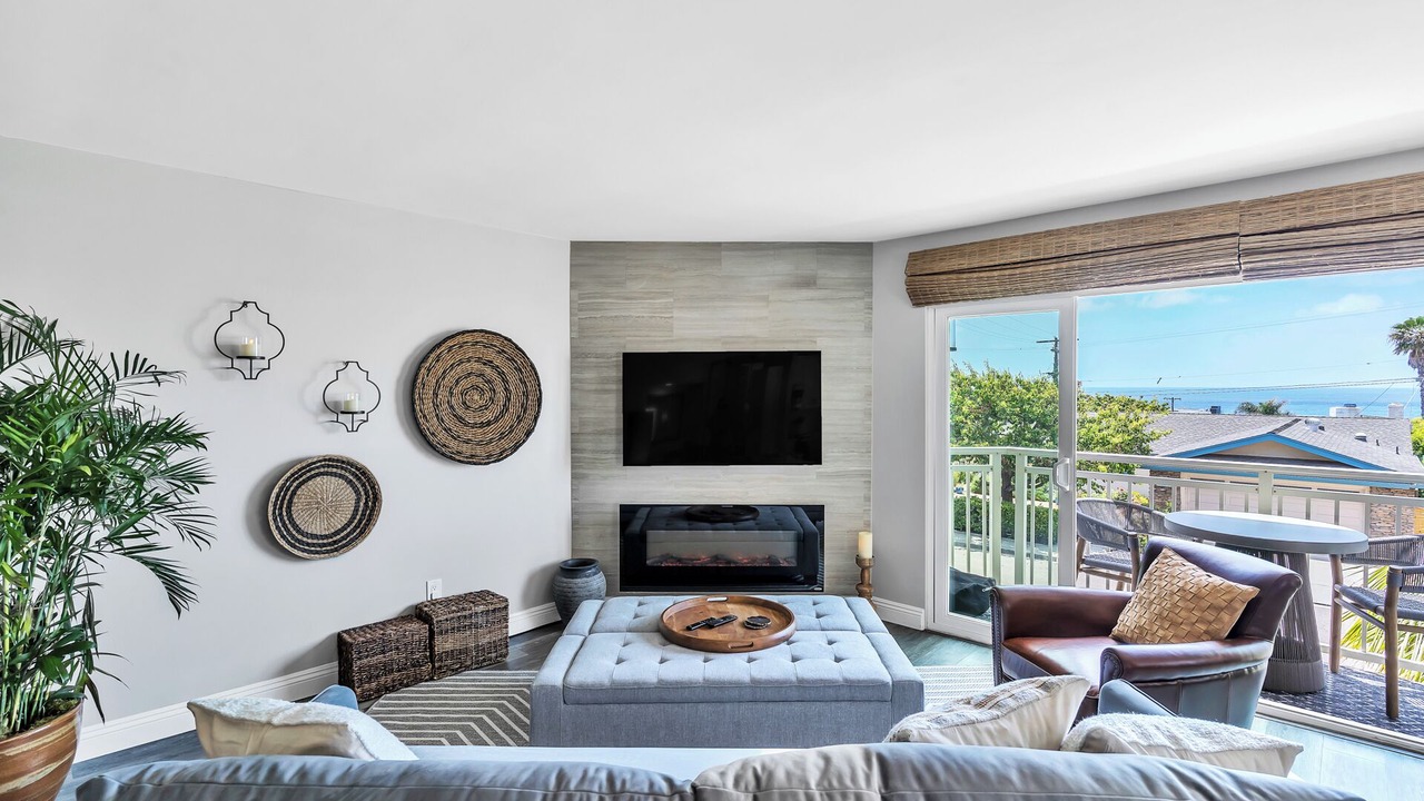 Photo of Livingroom in La Jolla