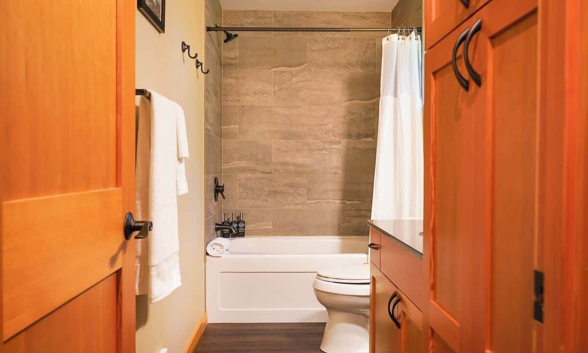 Photo of Bathroom in Warnick