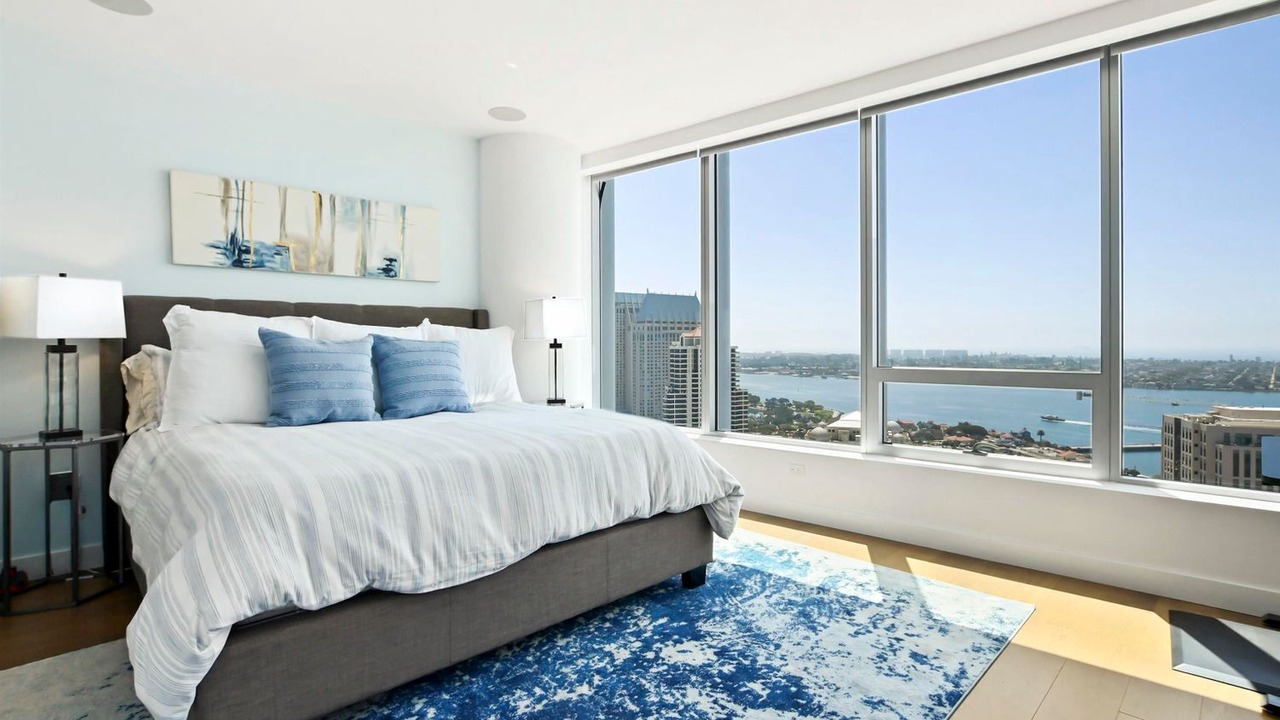 Photo of Bedroom in Downtown San Diego