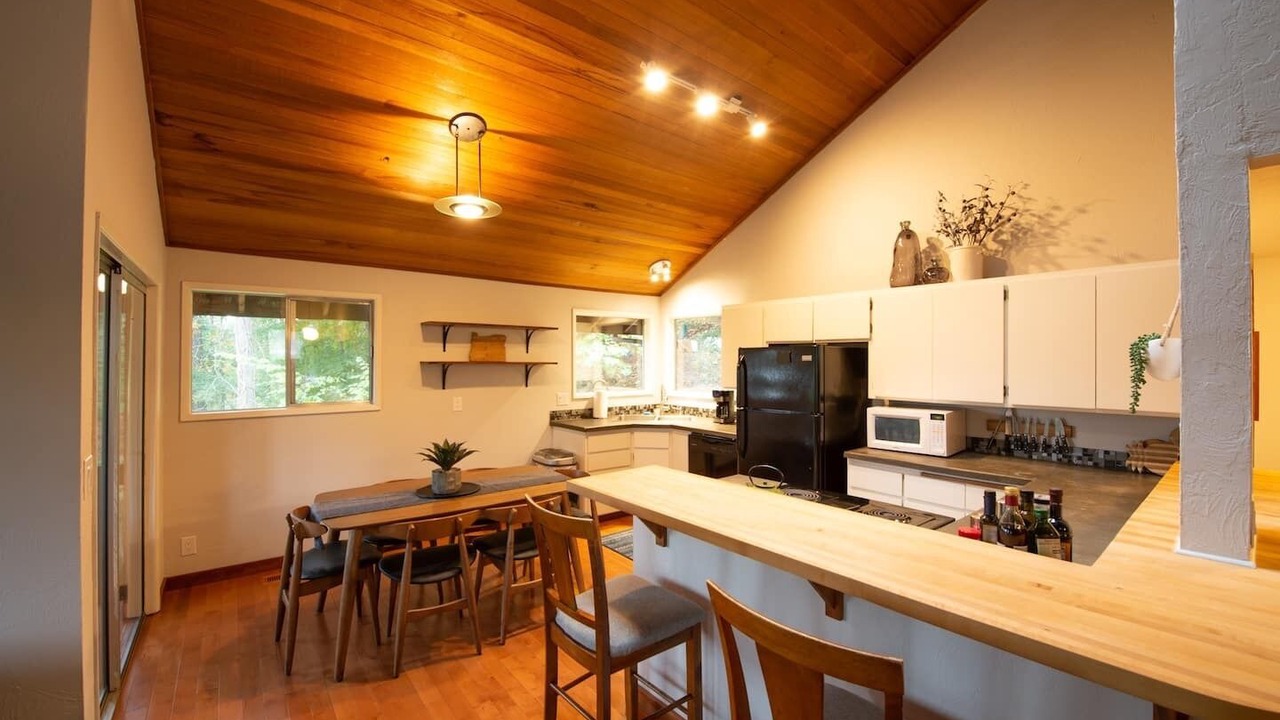 Photo of Kitchen in South Hills
