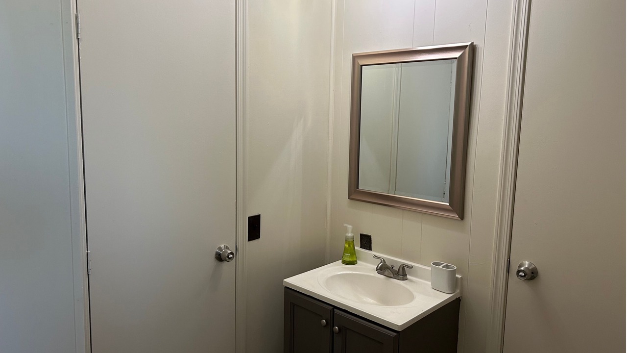 Photo of Bathroom in Sunridge Estates