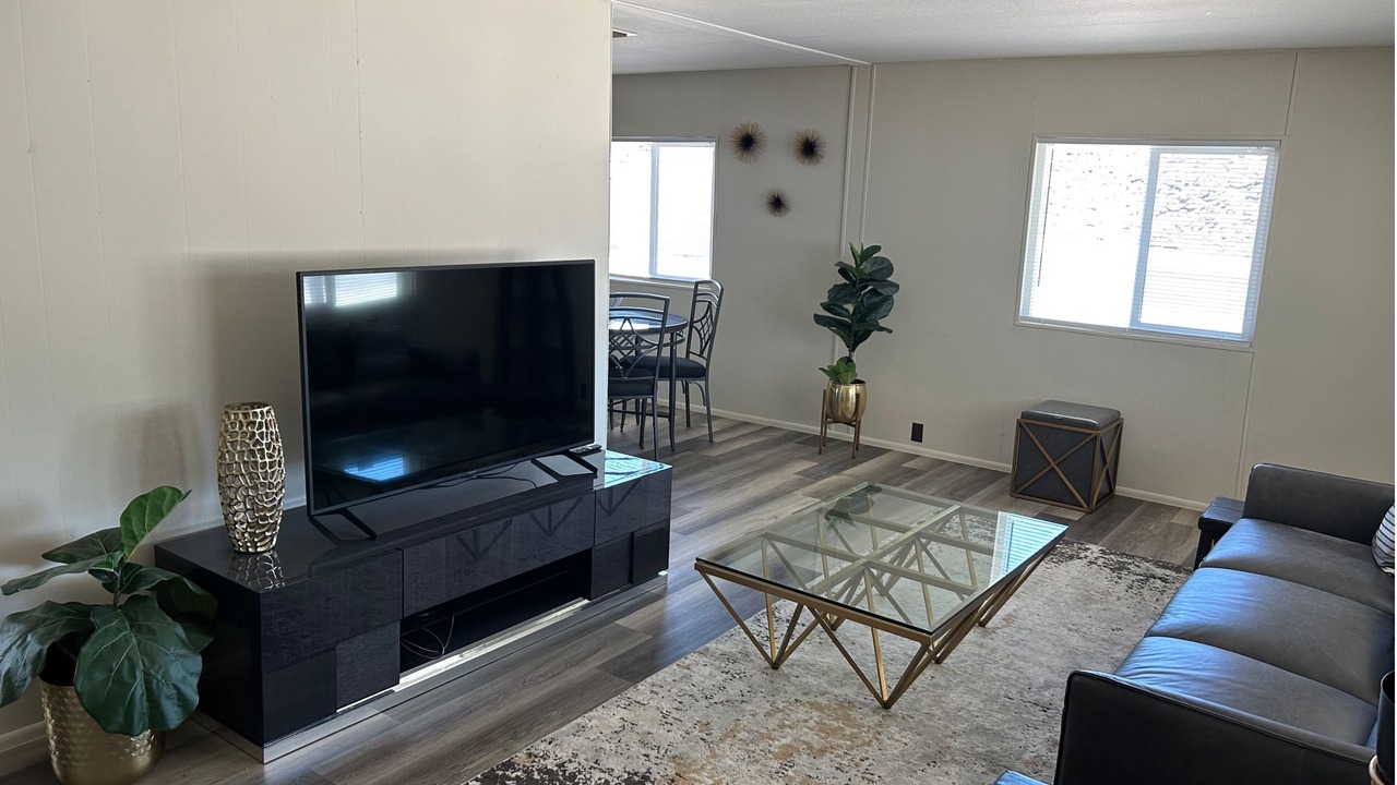 Photo of Livingroom in Sunridge Estates