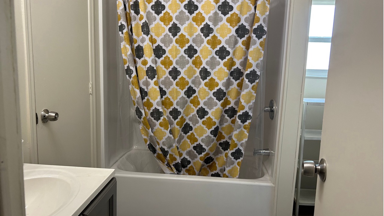 Photo of Bathroom in Sunridge Estates