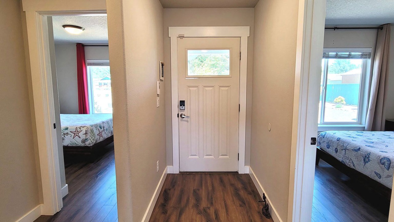 Photo of Bedroom in Ocean Shores