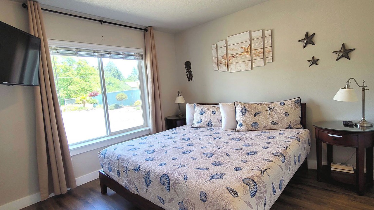 Photo of Bedroom in Ocean Shores