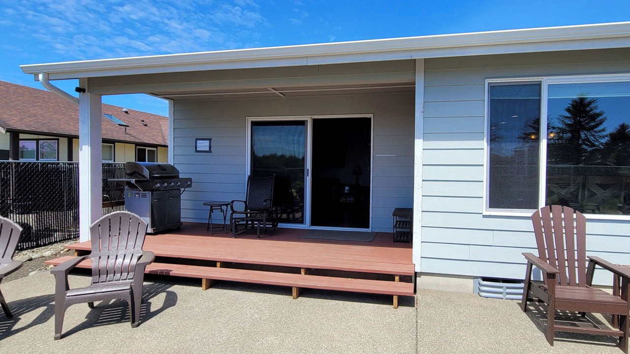 Photo of Patio Balcony in Ocean Shores