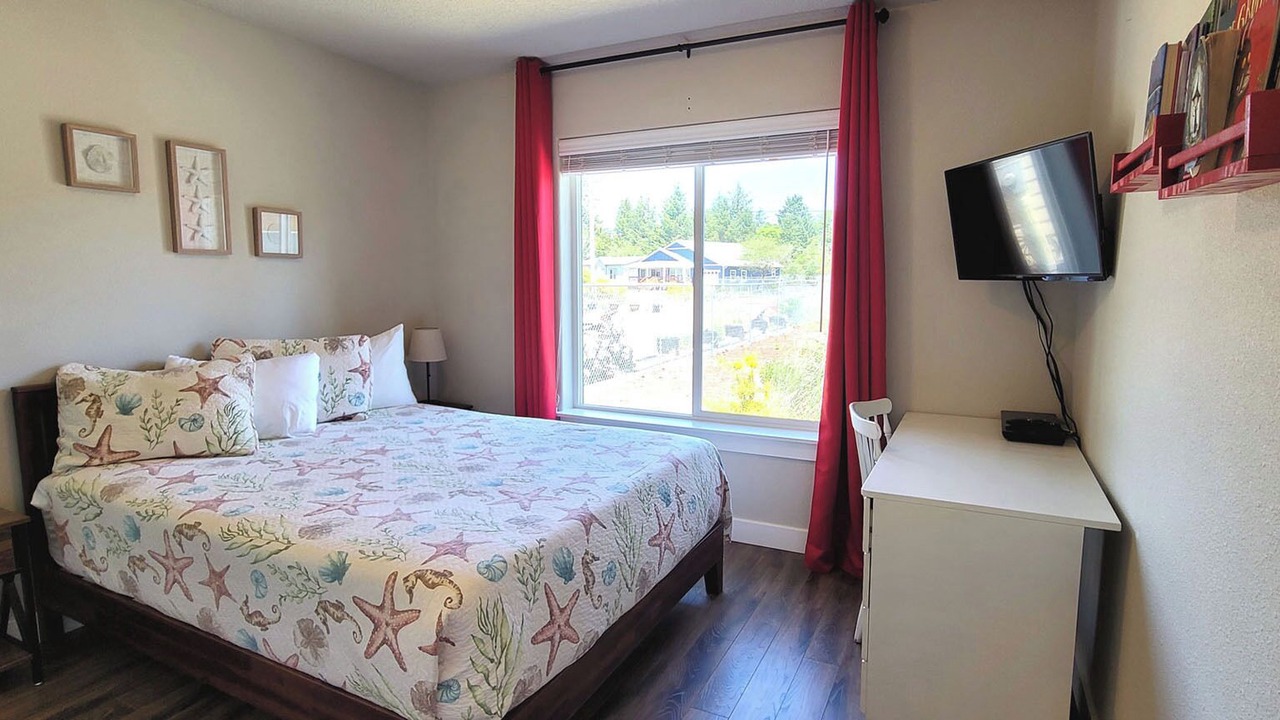 Photo of Bedroom in Ocean Shores