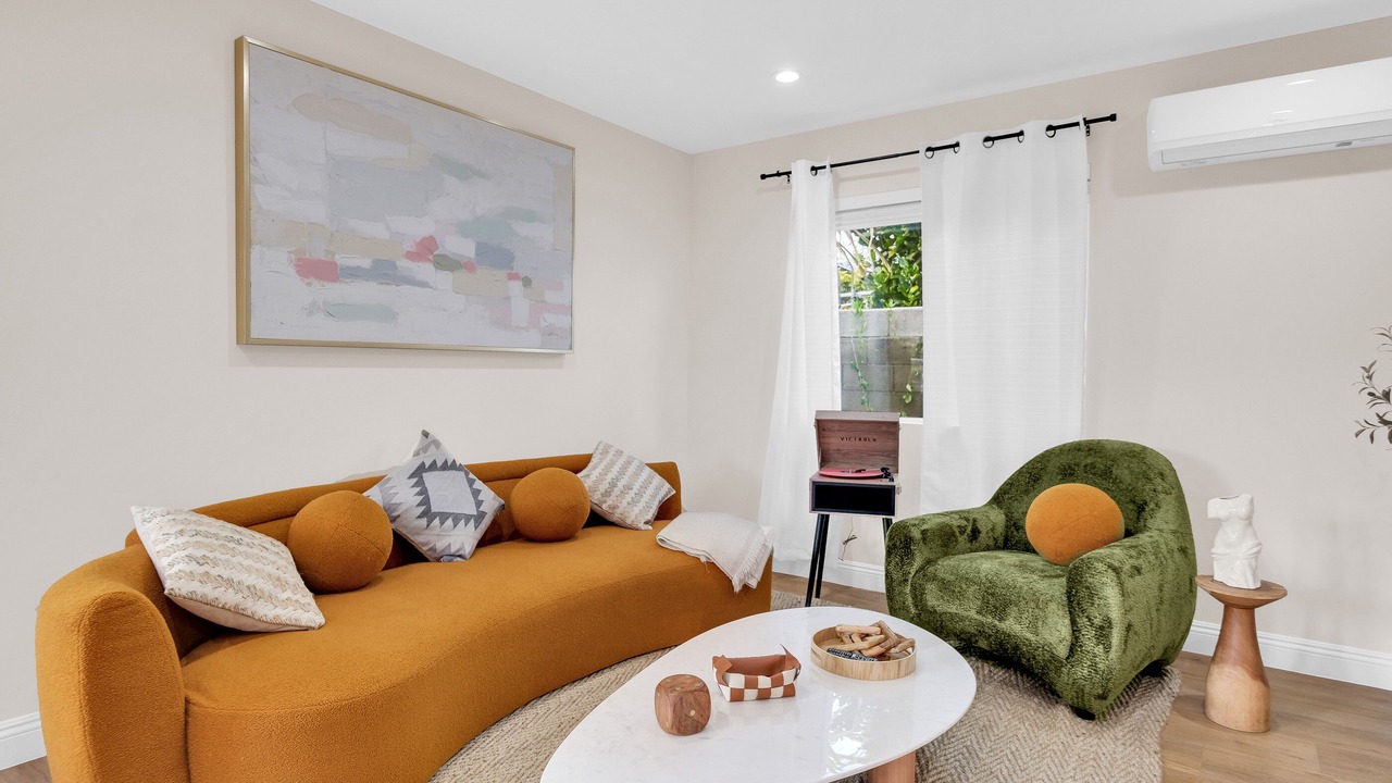 Photo of Livingroom in South San Gabriel
