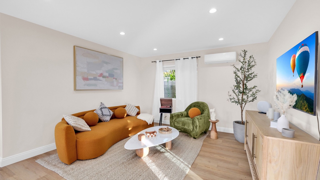 Photo of Livingroom in South San Gabriel