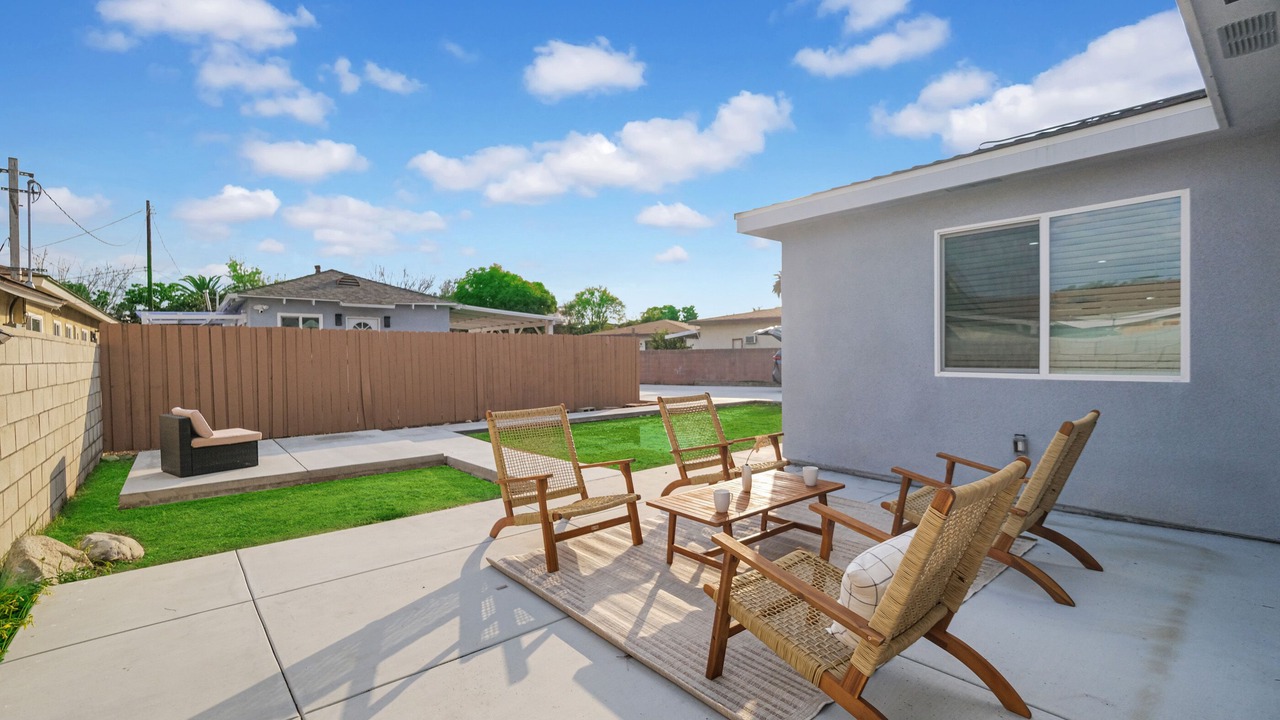 Photo of Patio Balcony in South San Gabriel