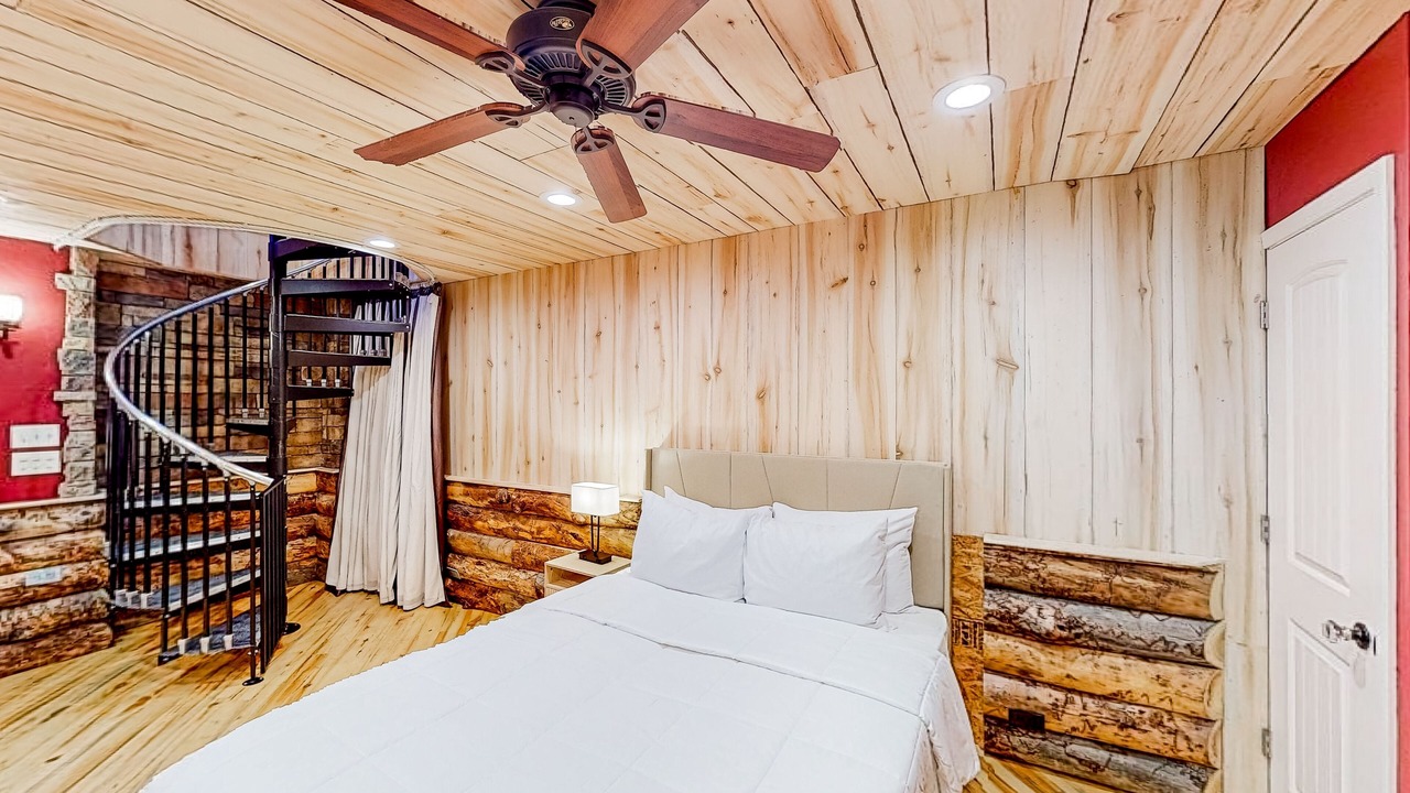Photo of Bedroom in Ponderosa Trails
