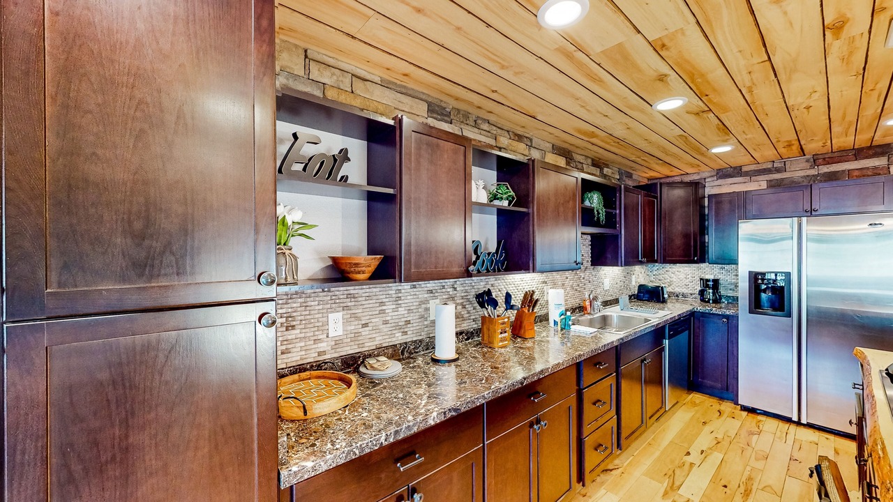 Photo of Kitchen in Ponderosa Trails