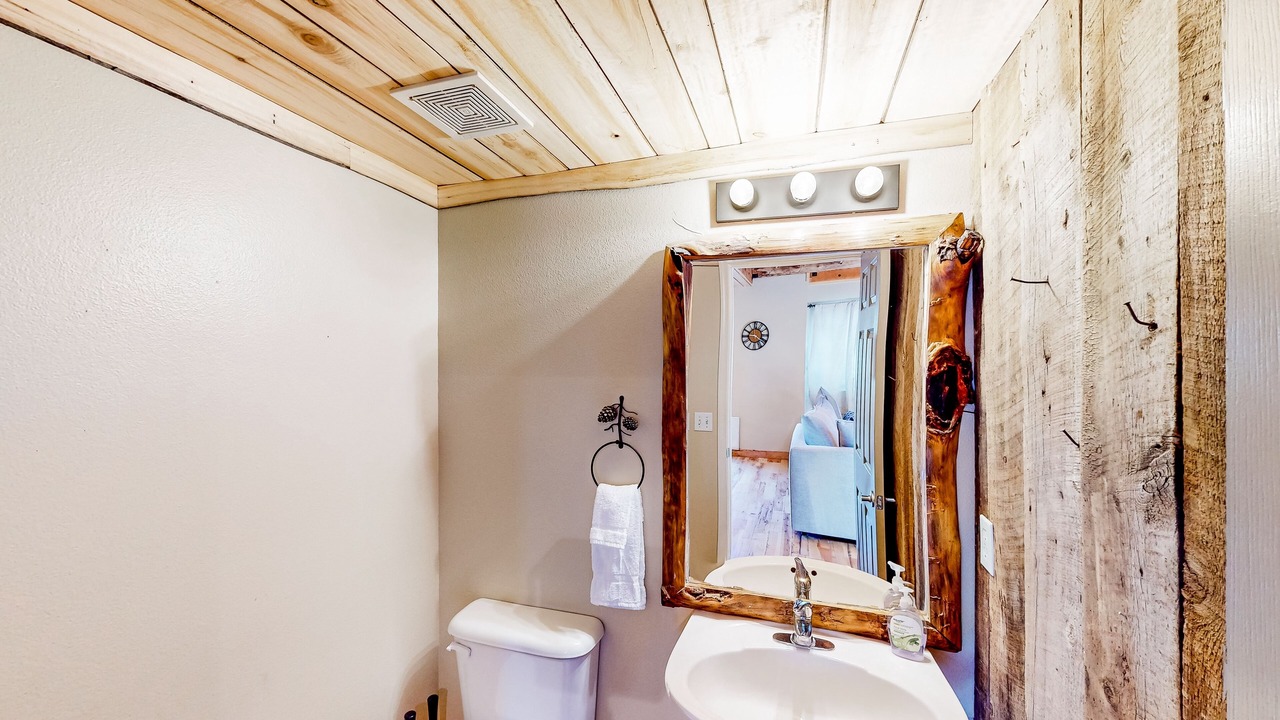 Photo of Bathroom in Ponderosa Trails