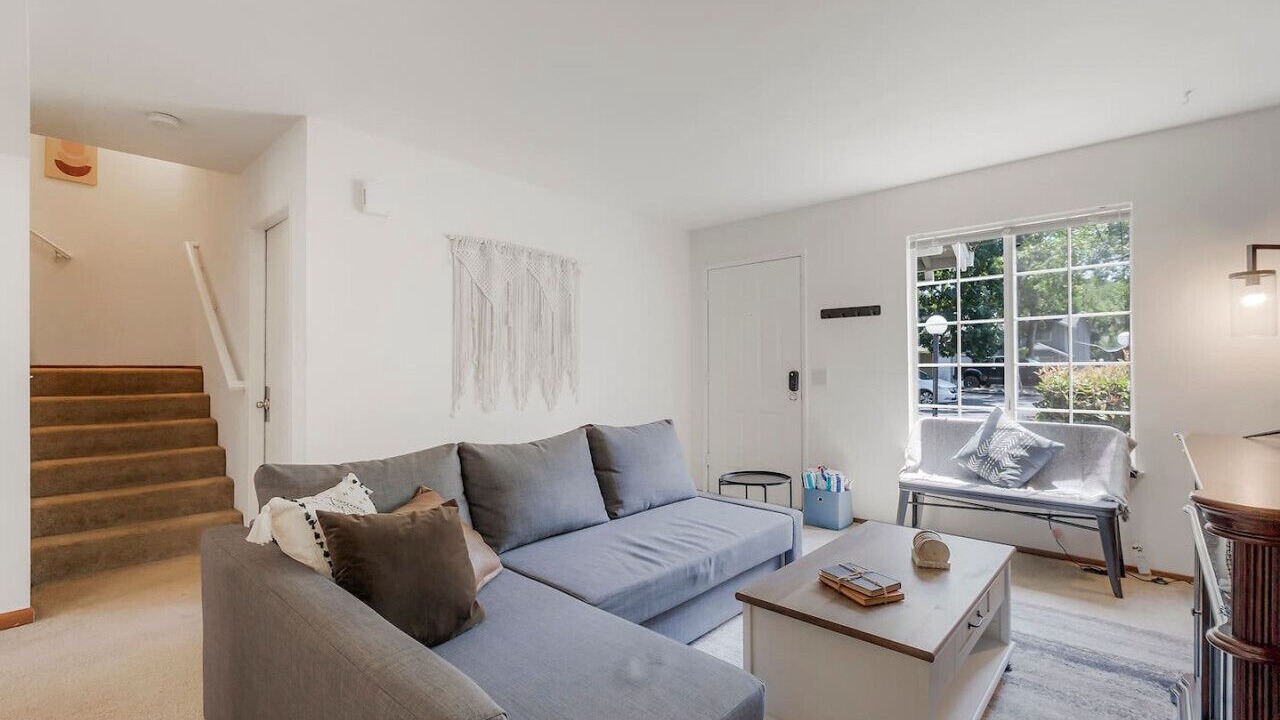 Photo of Livingroom in Chico