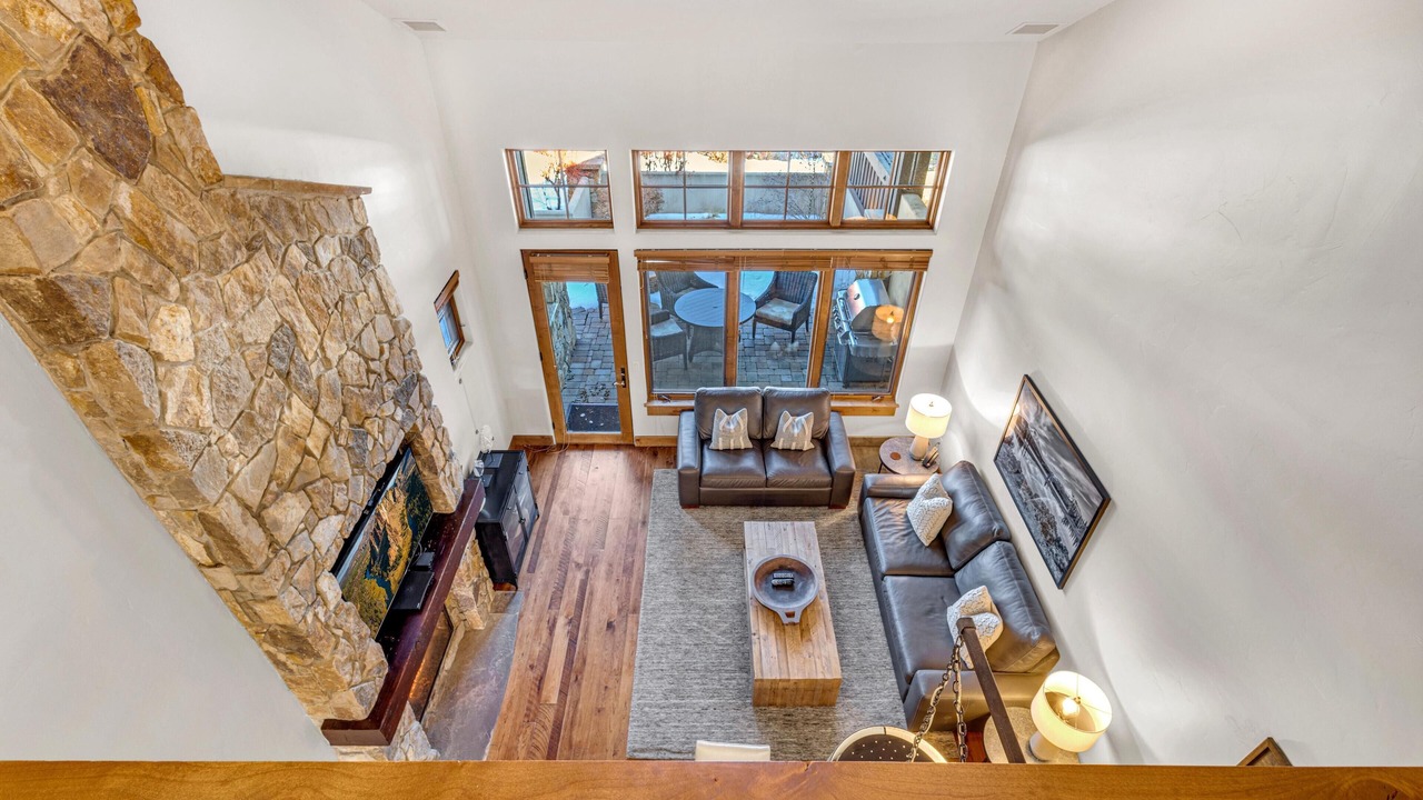 Photo of Livingroom in Pronghorn