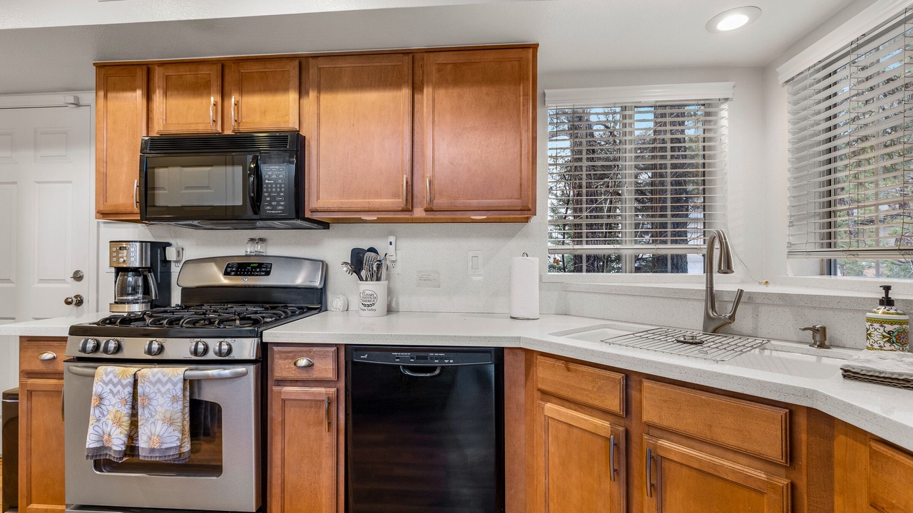 Photo of Kitchen in Ponderosa Trails