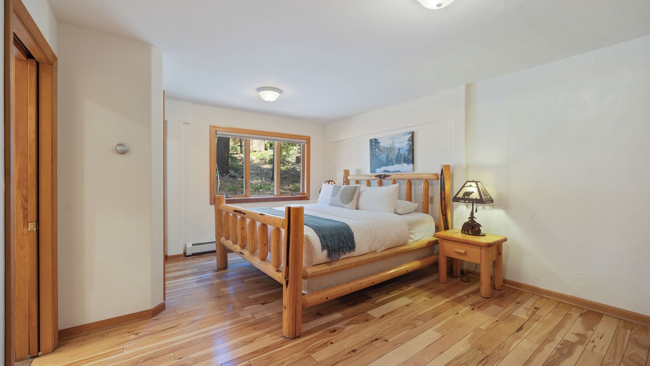 Photo of Bedroom in Carnelian Bay