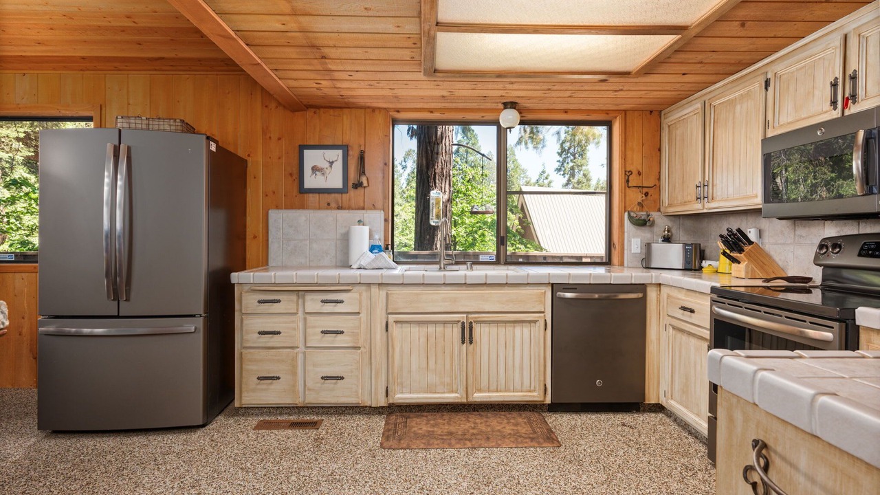 Photo of Kitchen in Sierra Cedars