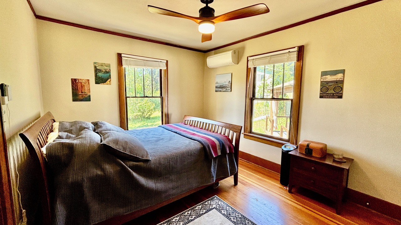 Photo of Bedroom in Eugene