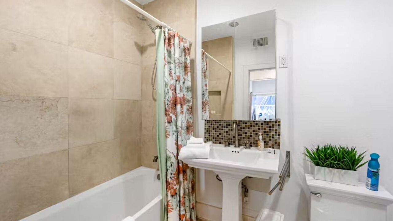 Photo of Bathroom in Alamitos Beach