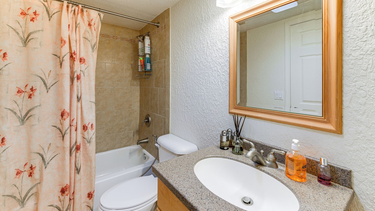 Photo of Bathroom in Kelseyville