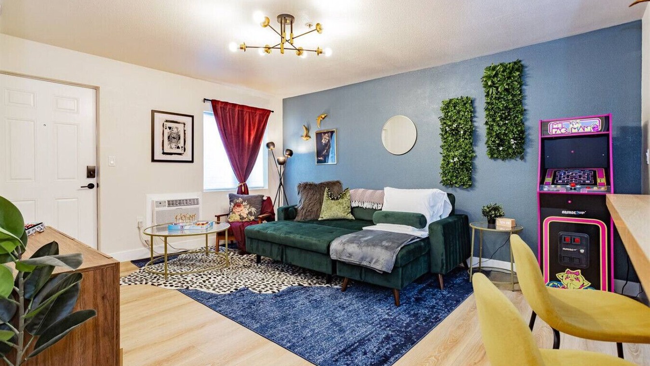 Photo of Livingroom in Gateway District