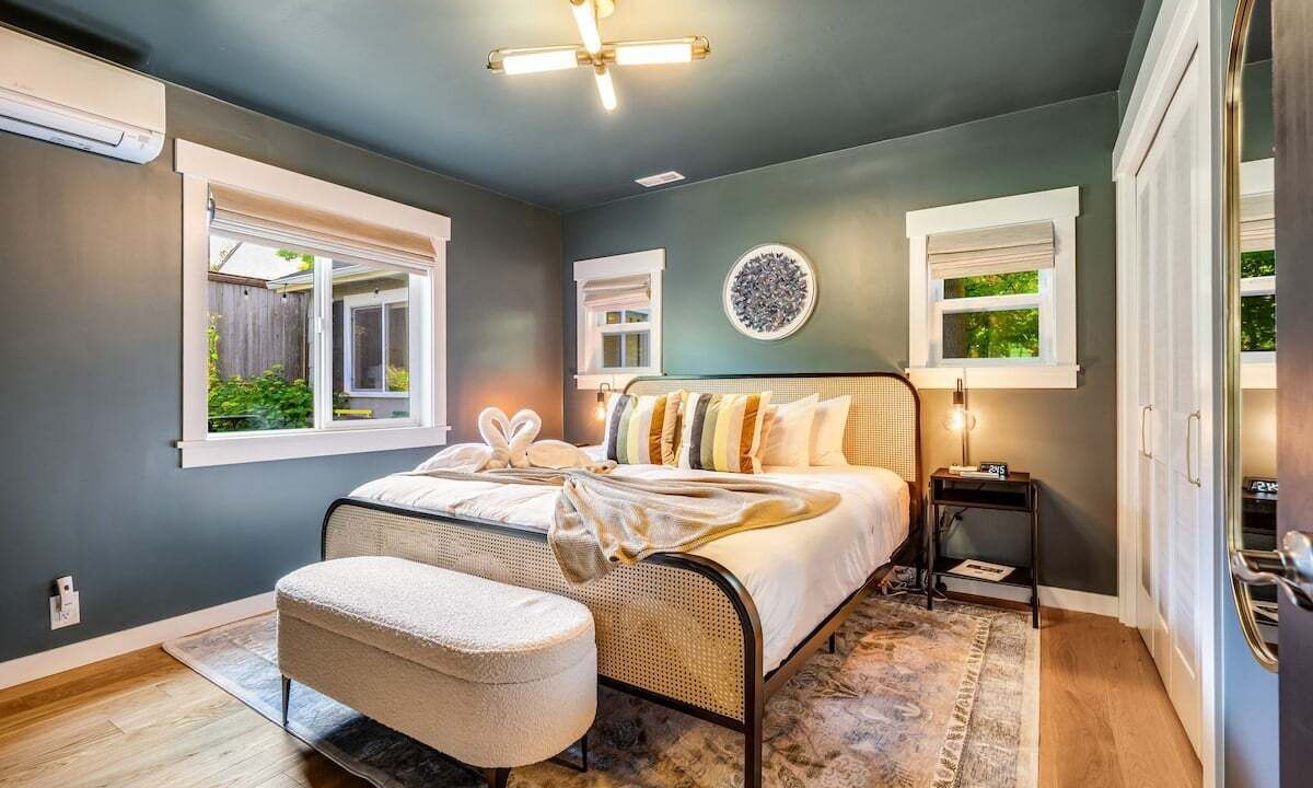 Photo of Bedroom in North Beach/Blue Ridge