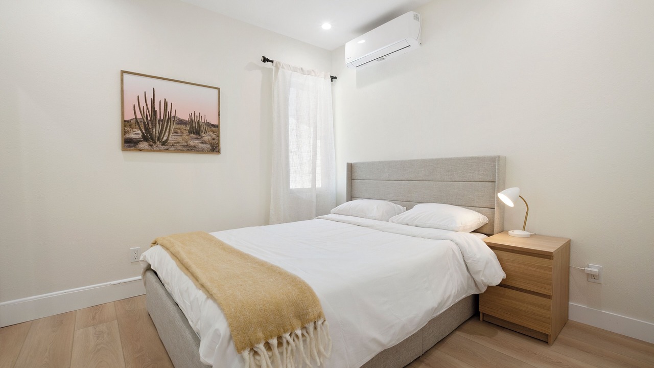 Photo of Bedroom in Lake Murray