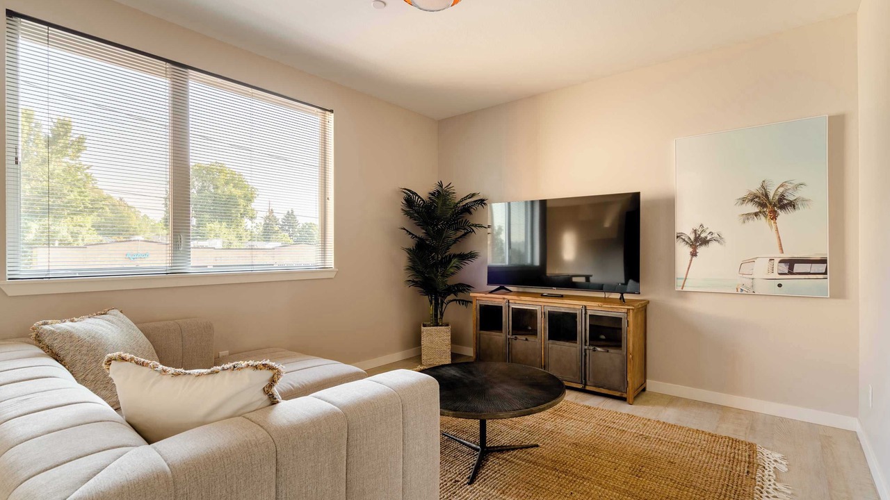 Photo of Livingroom in Belmont