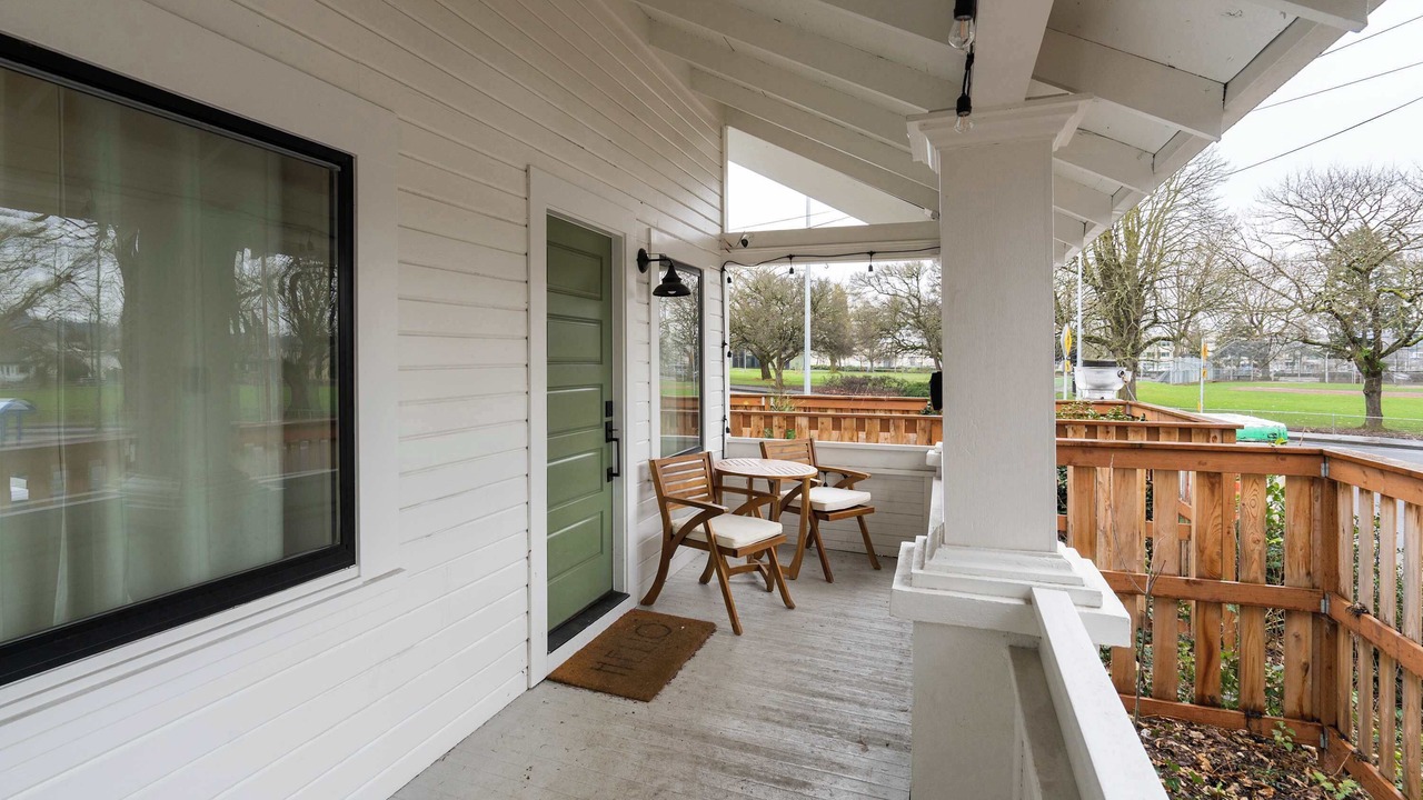 Photo of Outdoor in Hosford-Abernethy