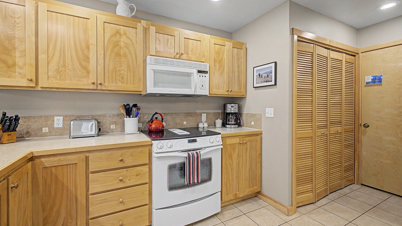 Photo of Kitchen in Shorepine Village