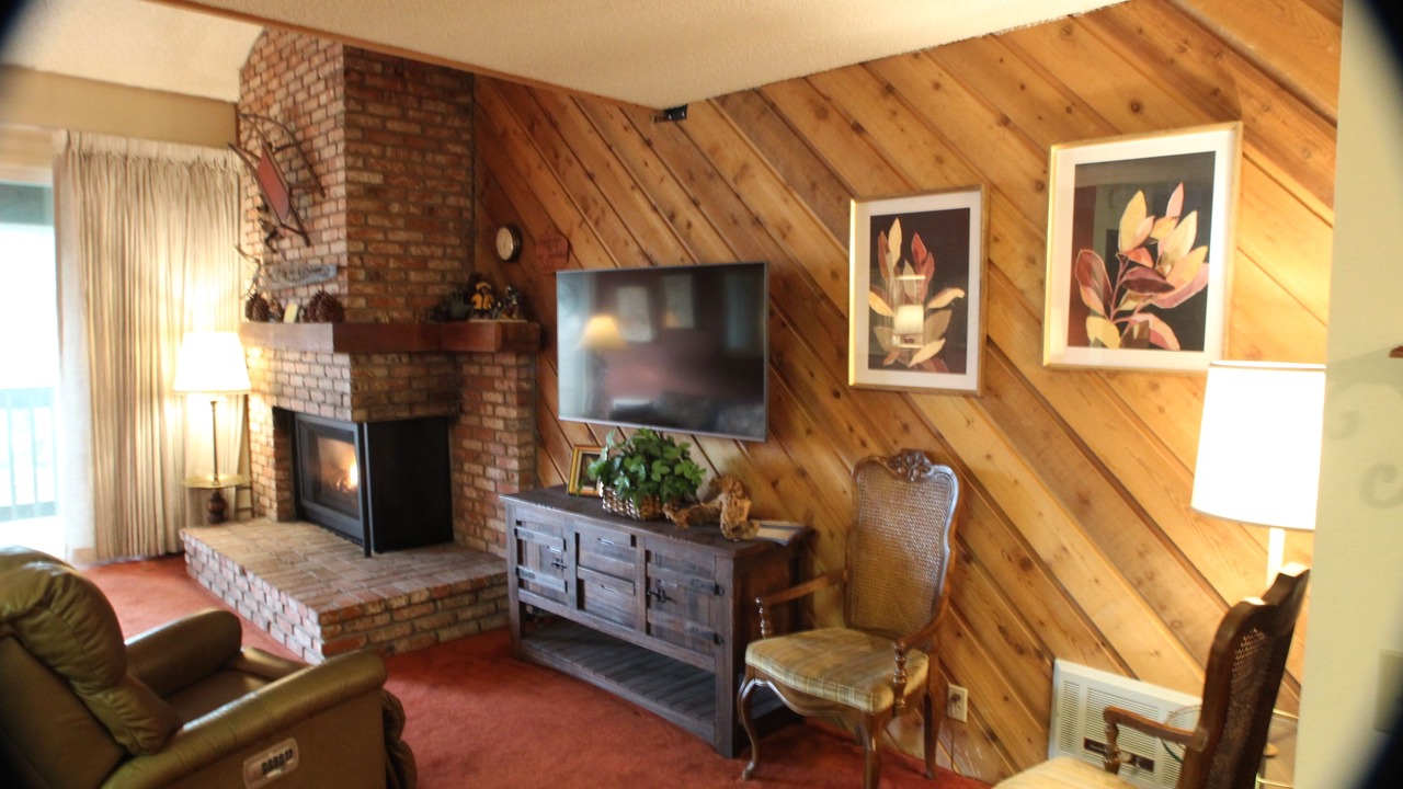 Photo of Livingroom in Mammoth Lakes