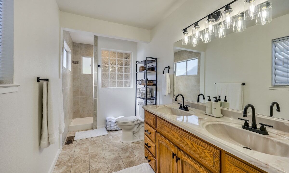 Photo of Bathroom in Lakeport