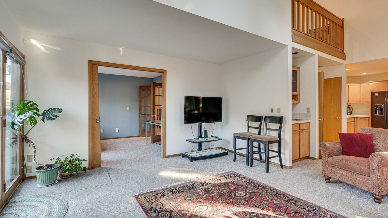 Photo of Livingroom in Wilkes East