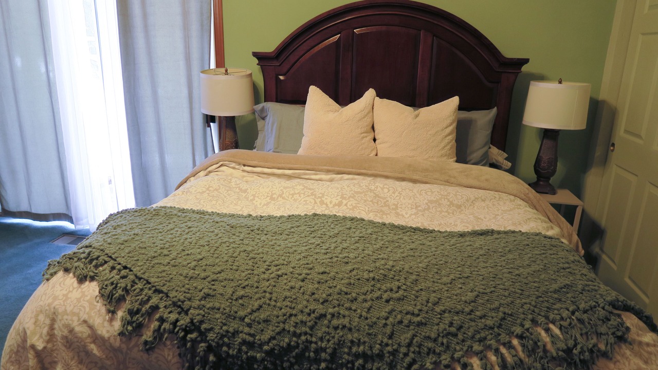Photo of Bedroom in Running Springs