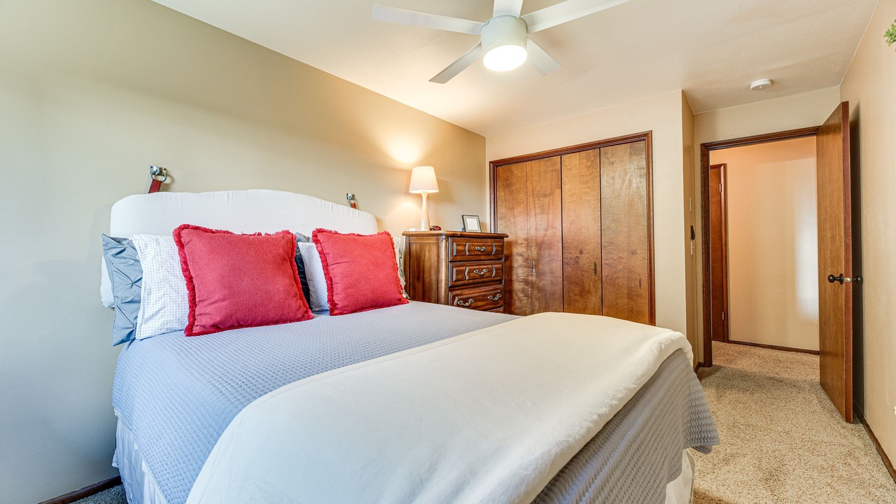 Photo of Bedroom in Adna