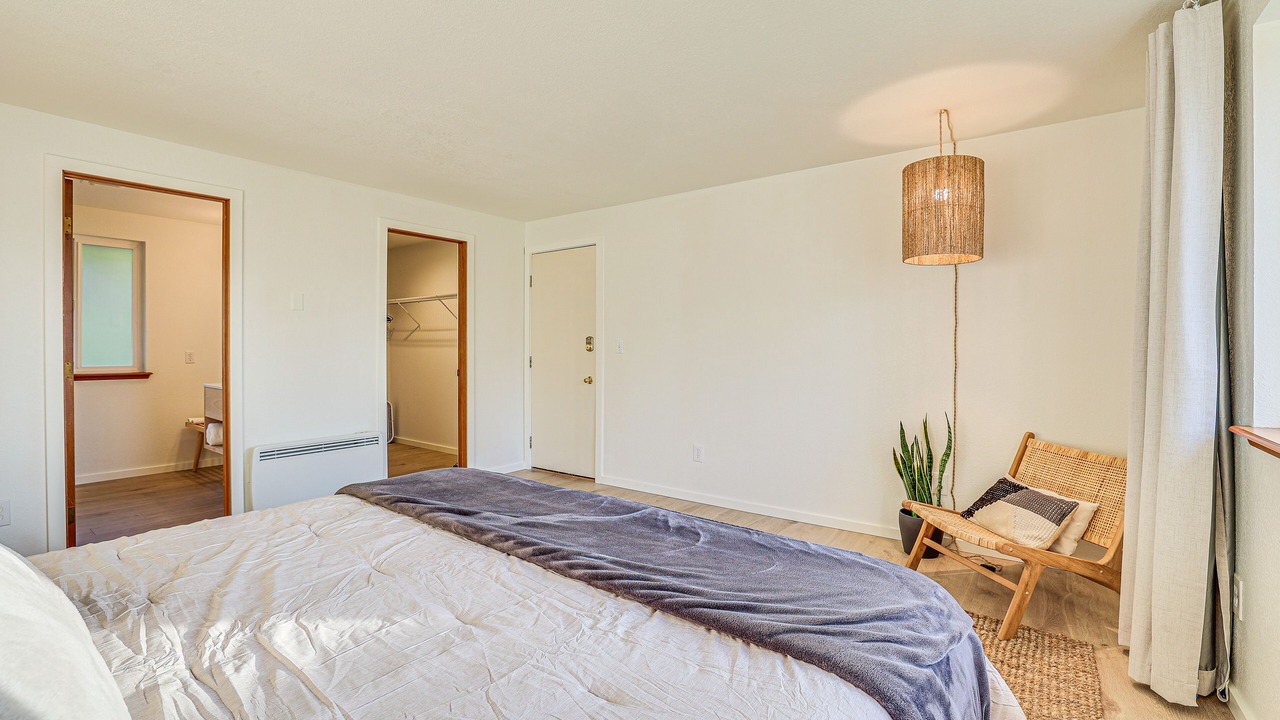 Photo of Bedroom in Adelma Beach