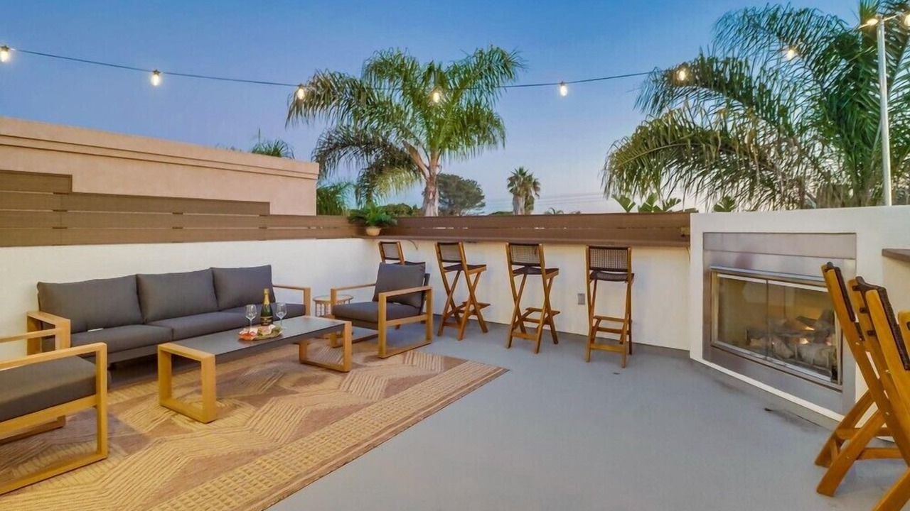 Photo of Livingroom in Crown Point