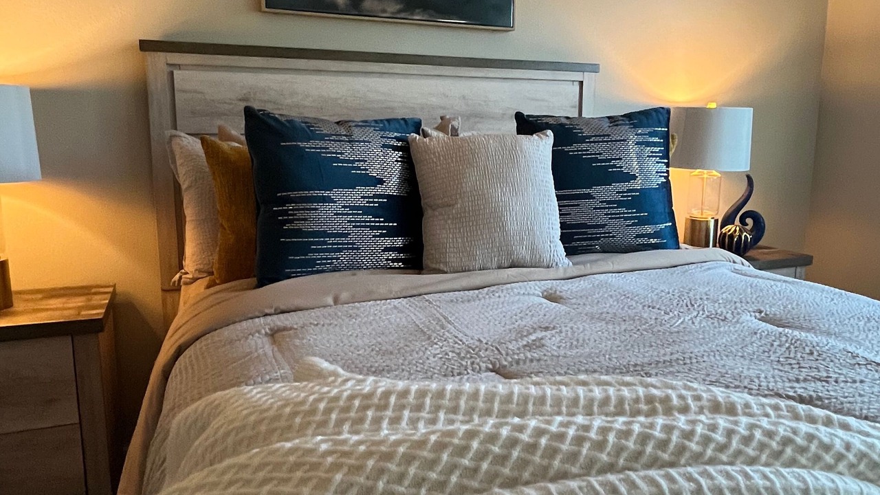 Photo of Bedroom in North Valley