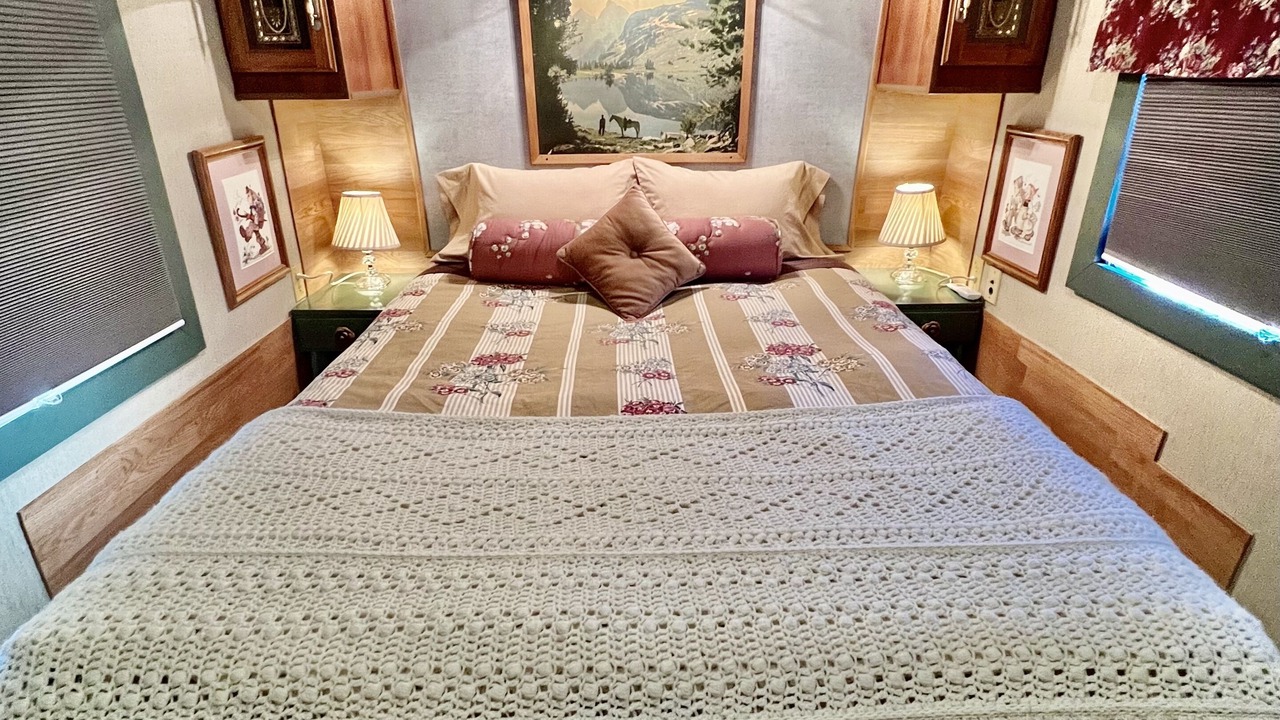 Photo of Bedroom in Rimrock