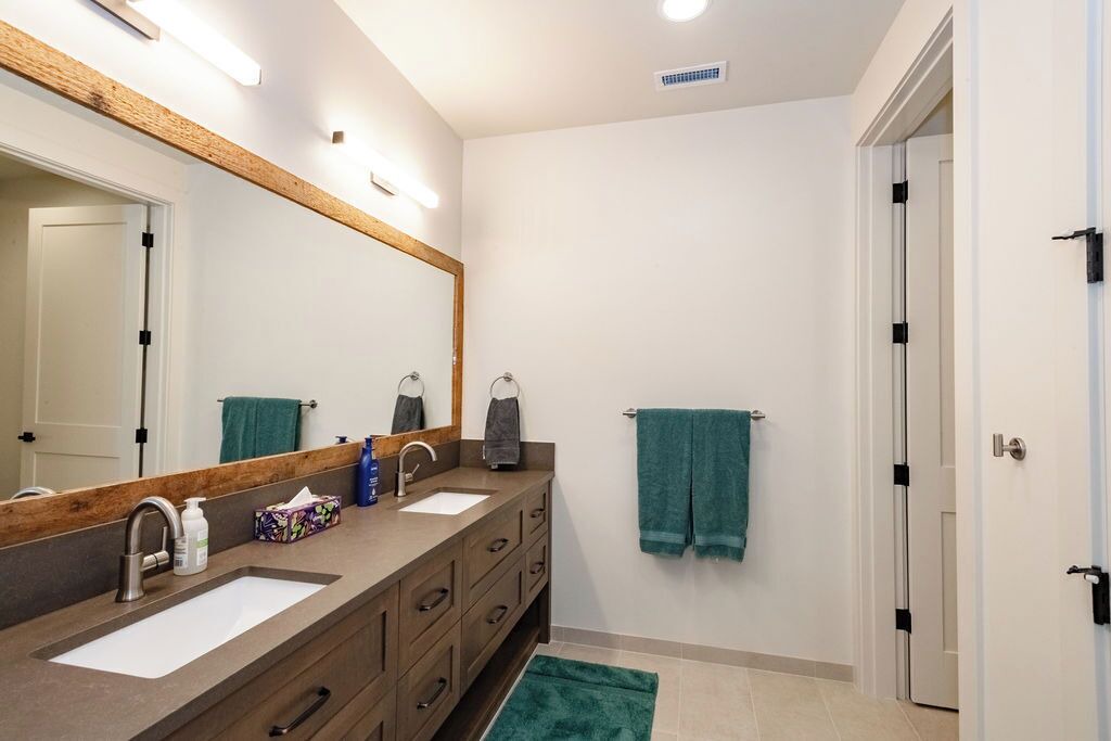 Photo of Bathroom in Sunriver