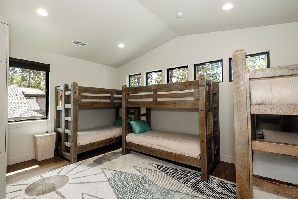 Photo of Bedroom in Sunriver