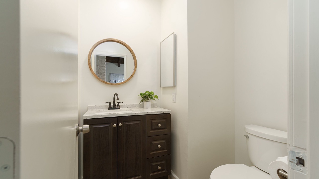 Photo of Bathroom in Calabasas